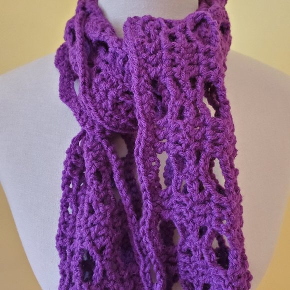 Crochet Purple Neck Scarf/New - Picture 2 of 4